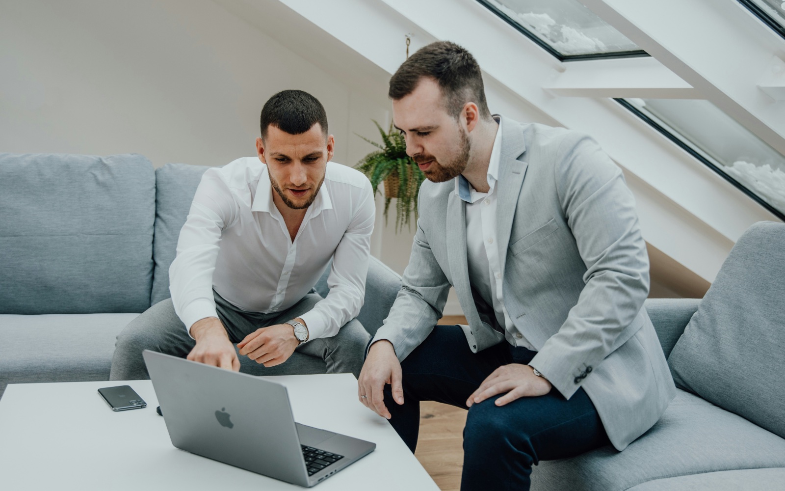 Fideum — Brand positioning for a crypto bank