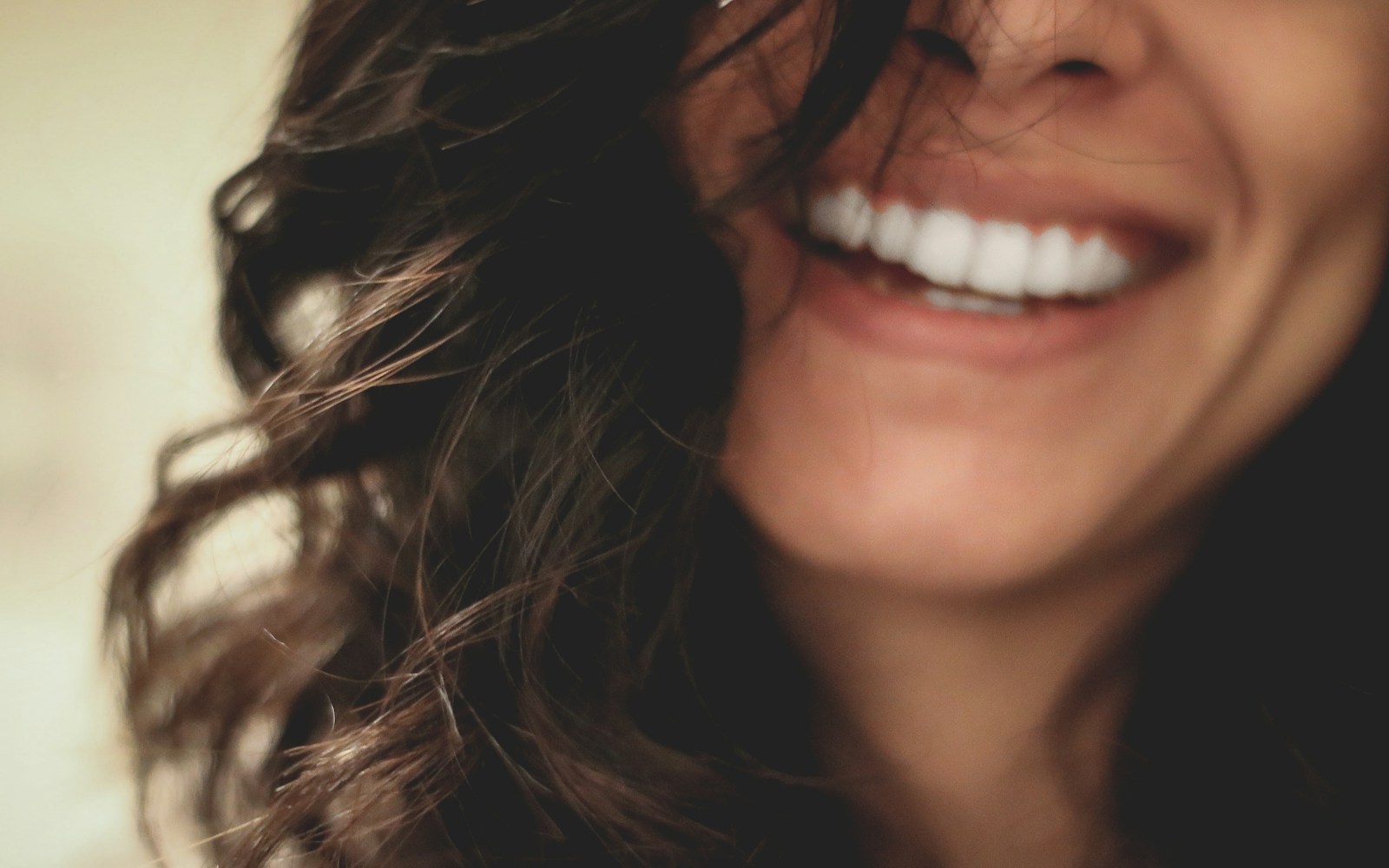 Riven — A fresh face for the first probiotic mouthwash