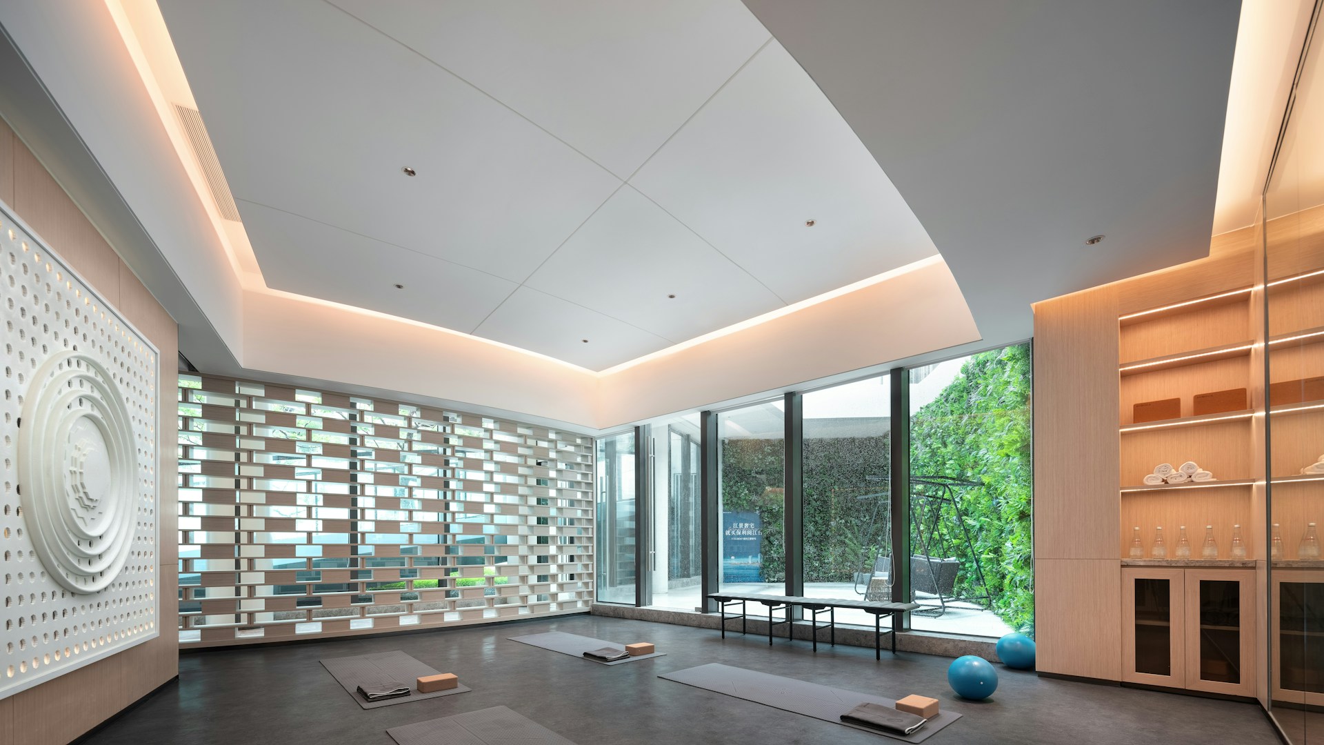Grateful Den — A workplace wellness brand for office landlords
